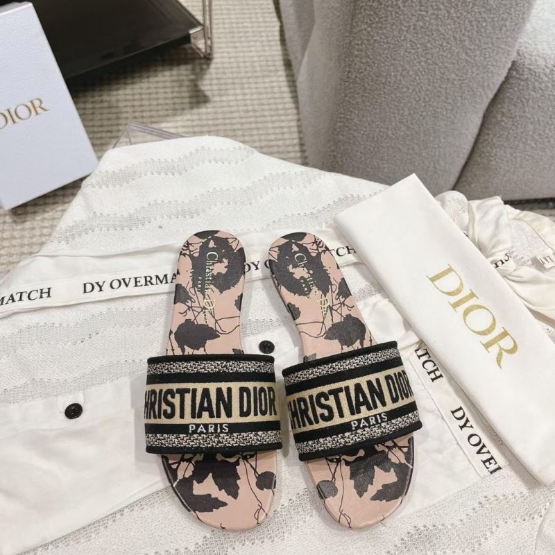 ch**an D*or slippers